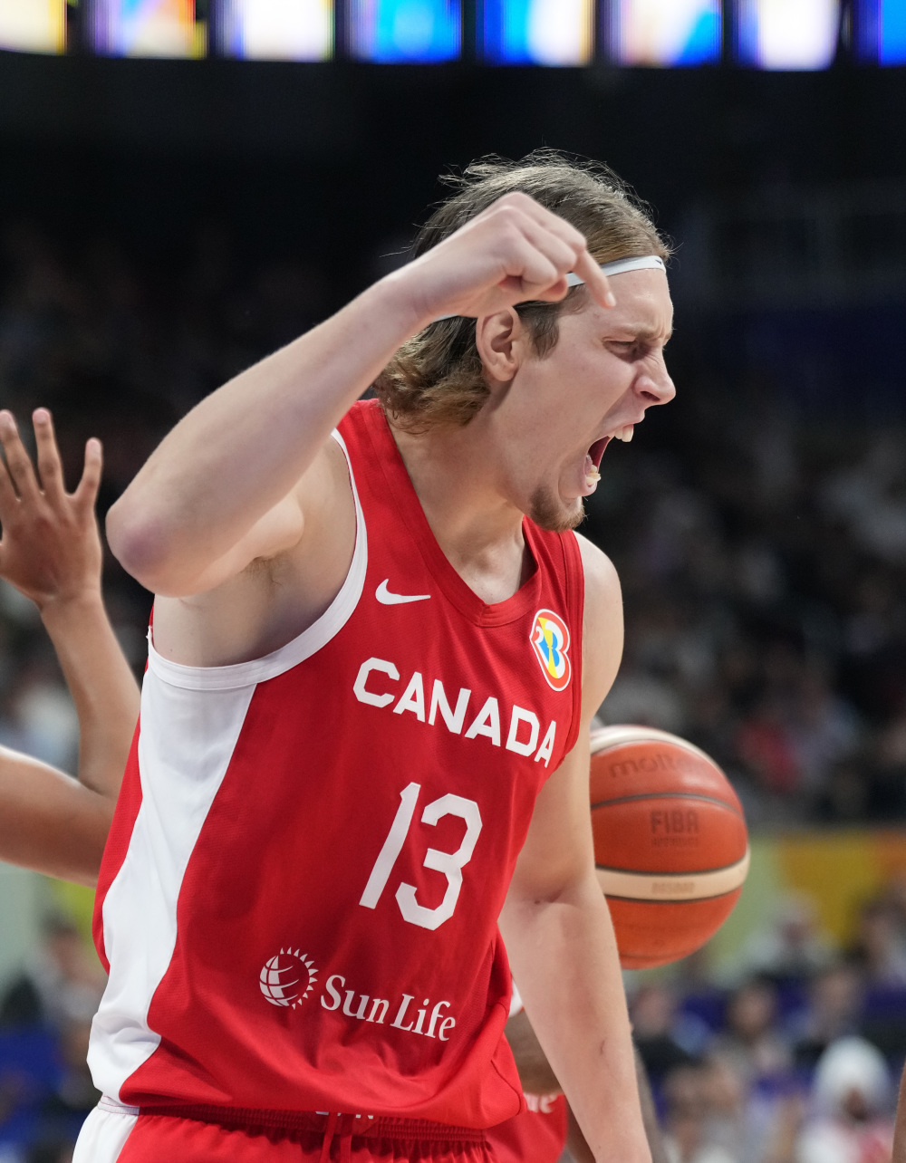 加拿大队引发争议！，穆古鲁扎官方宣布表现优异新规赛场气氛高涨的简单介绍九游棋牌官网入口