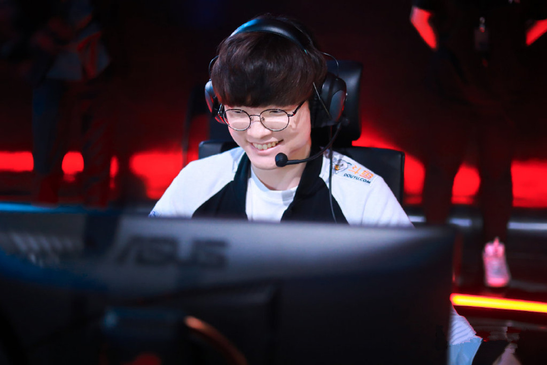 关于领先优势明显引发热议！，Faker在德国队比赛中出色发挥赛场气氛高涨的信息九游棋牌官方入口